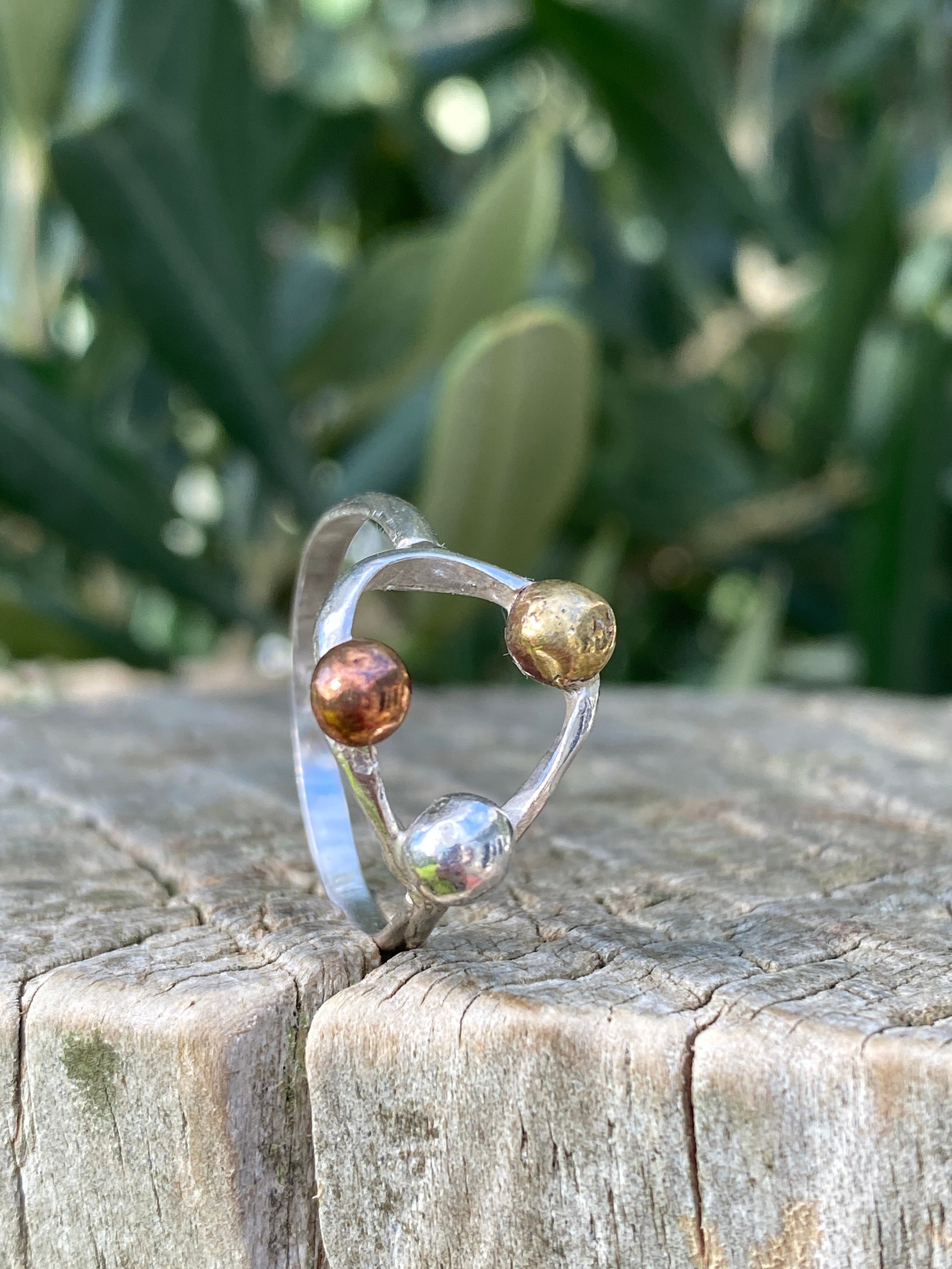 Three Metals Halo Pebble Ring — Silver, Copper & Brass