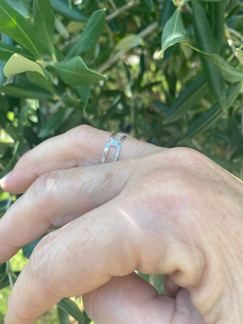 Hammered Silver Links Ring