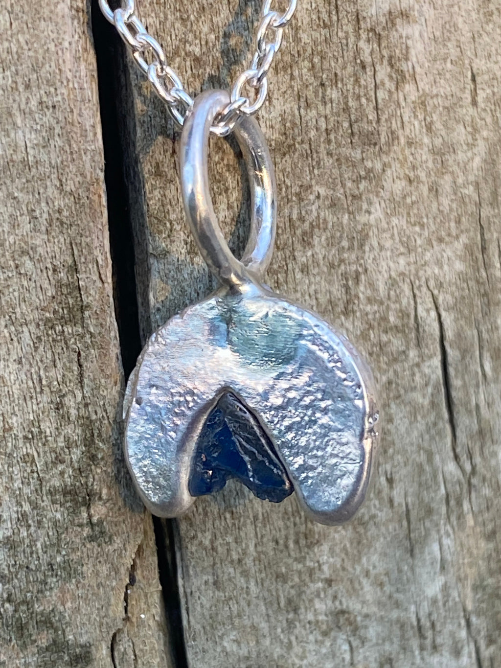 Blue Tide Rockpool Pendant – Raw Australian Sapphire and Sterling Silver