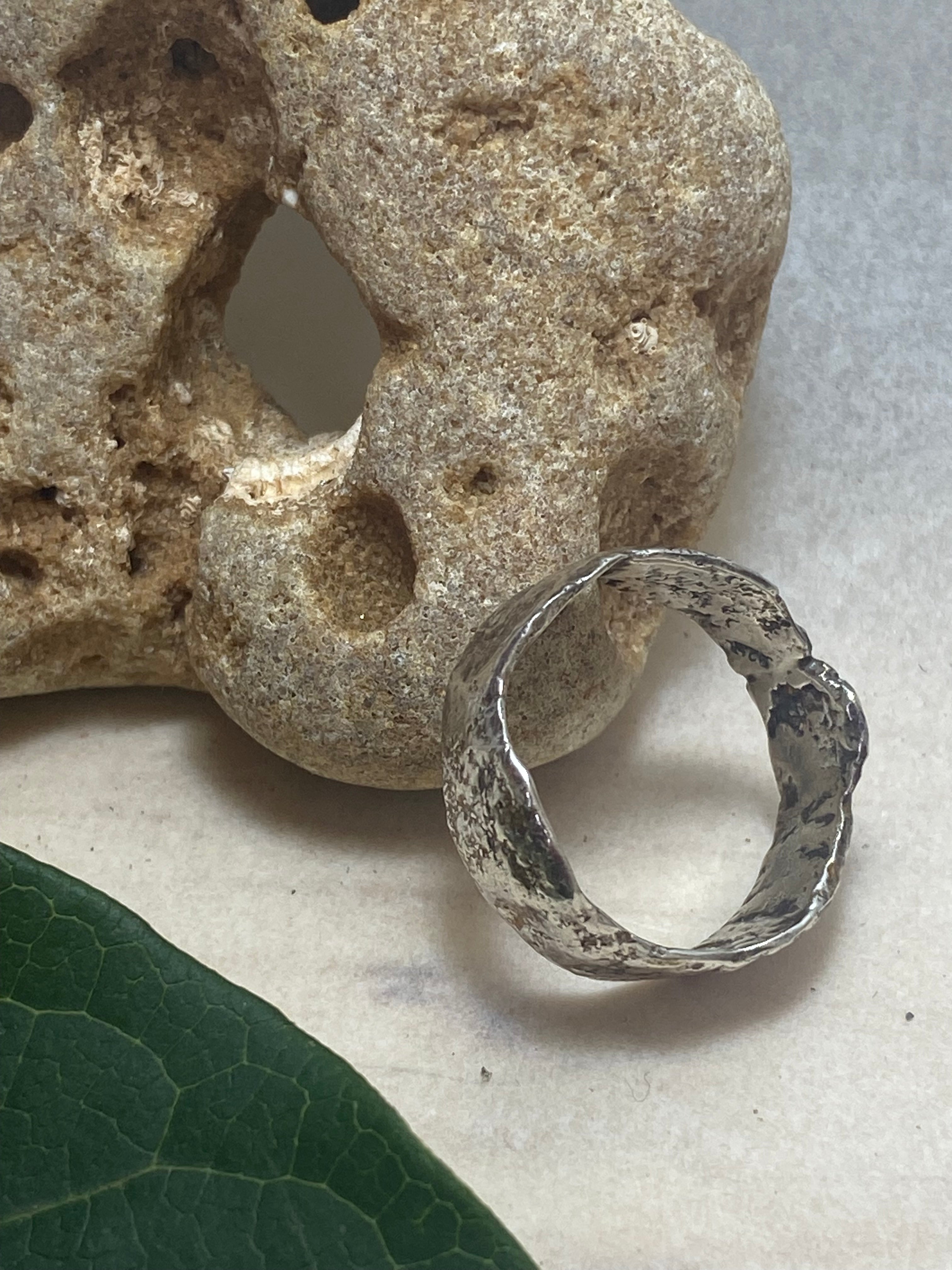 Reticulated wide band sterling silver ring